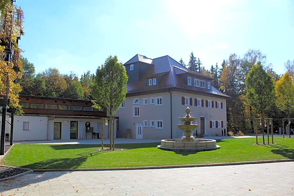 Waldhotel Rainau