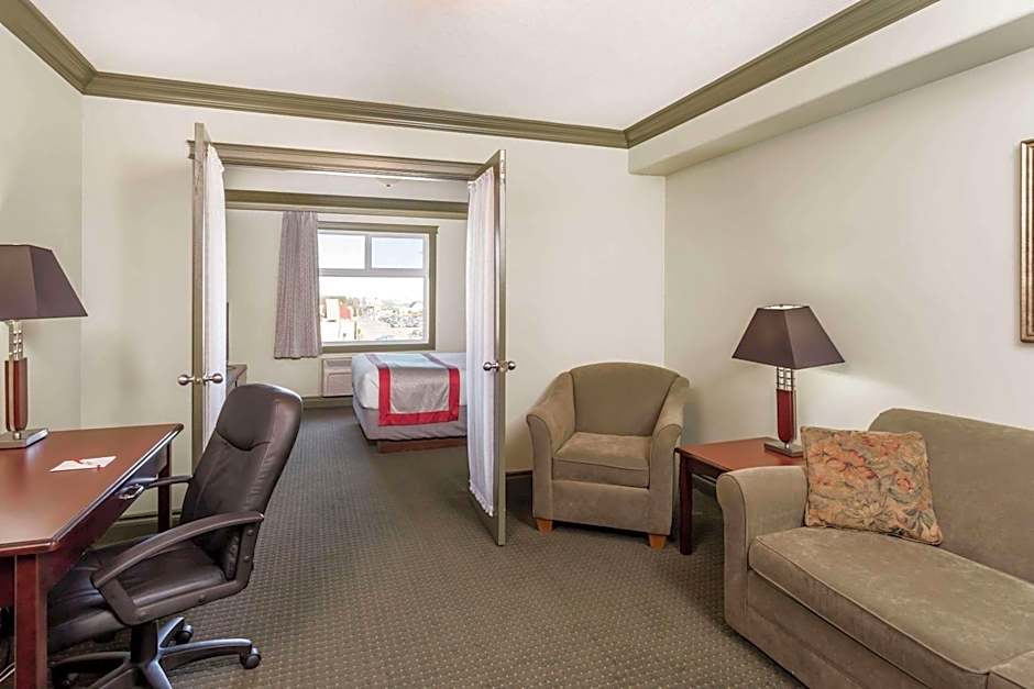 Ramada by Wyndham Hinton