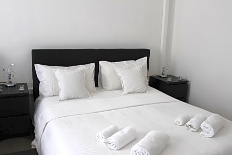 Quadruple Room with Private Bathroom