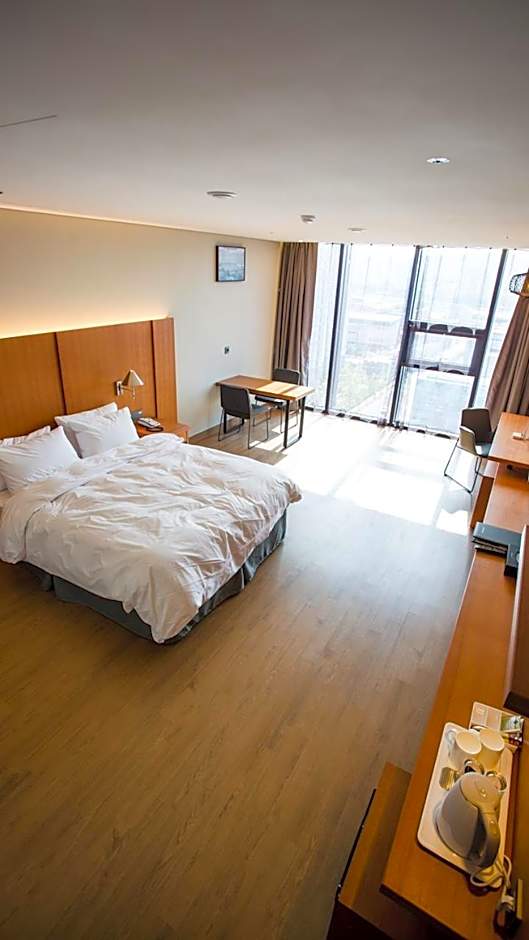 J Square Hotel and Wedding