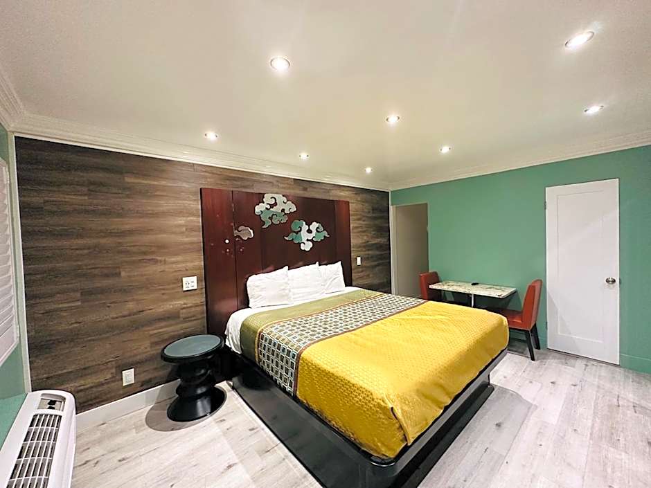 Casa Blanca Inn & Suites Whittier