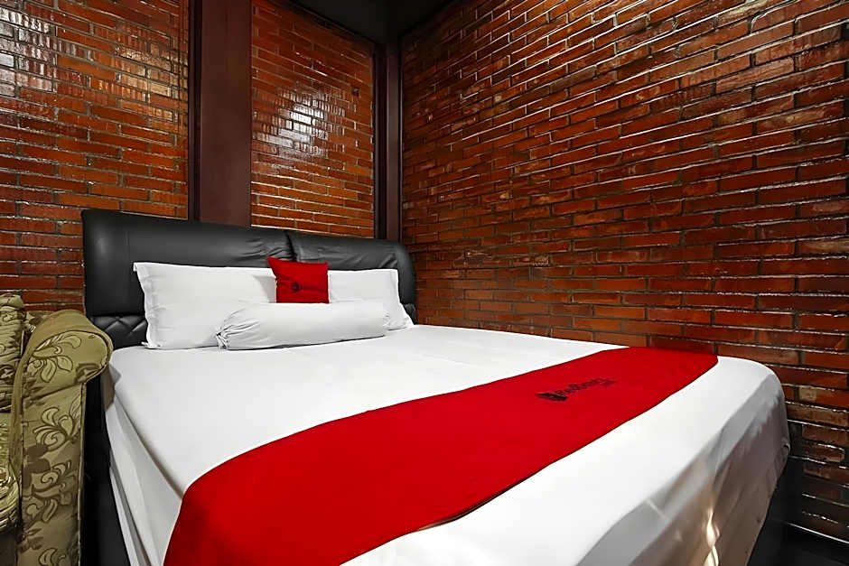 RedDoorz @ Cilandak Timur