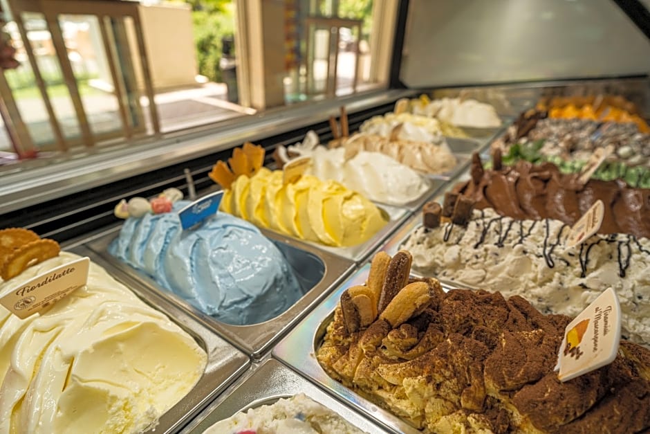 Club del Sole Vigna sul Mar Family Collection