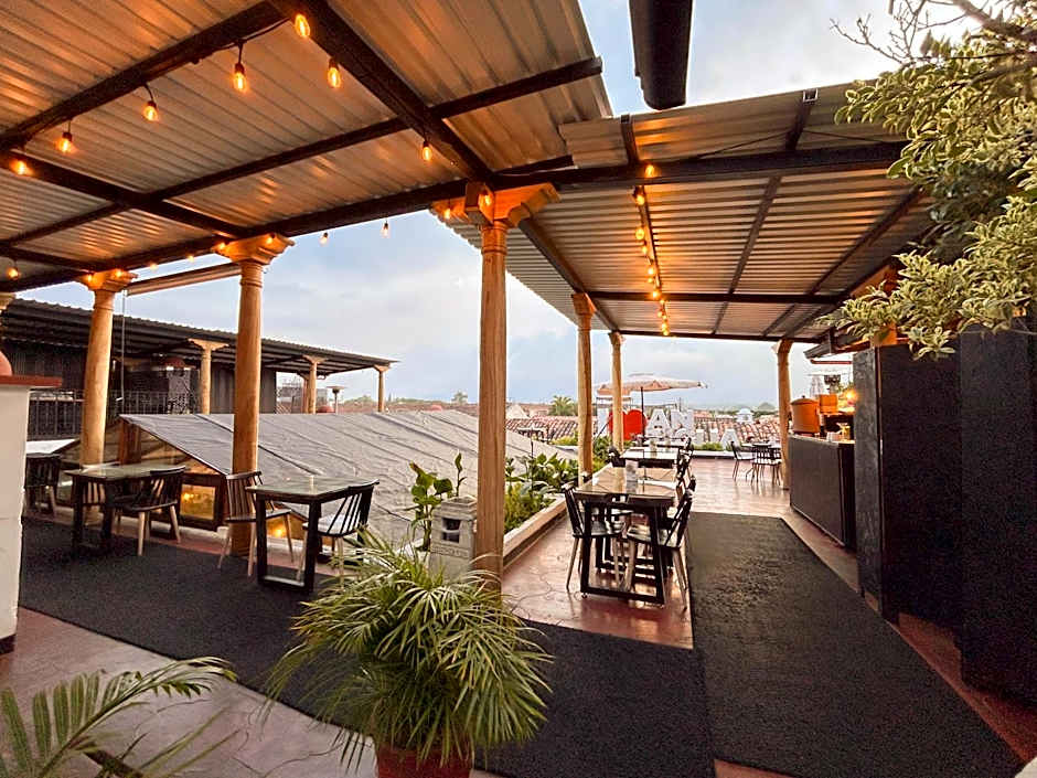 El Carmen Hotel