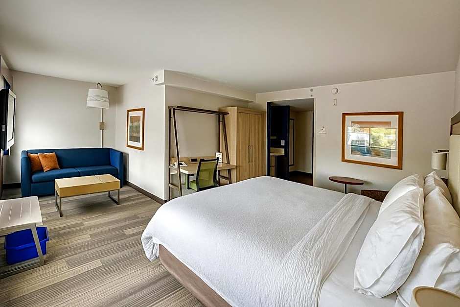 Holiday Inn Express & Suites Halifax - Bedford By IHG