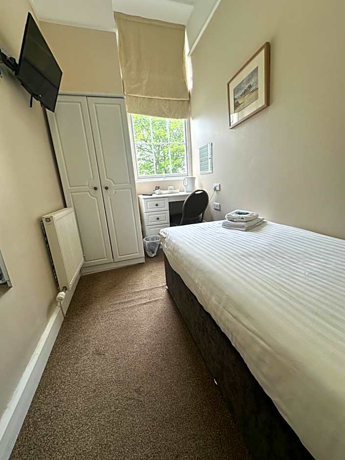 Clarence House Hotel