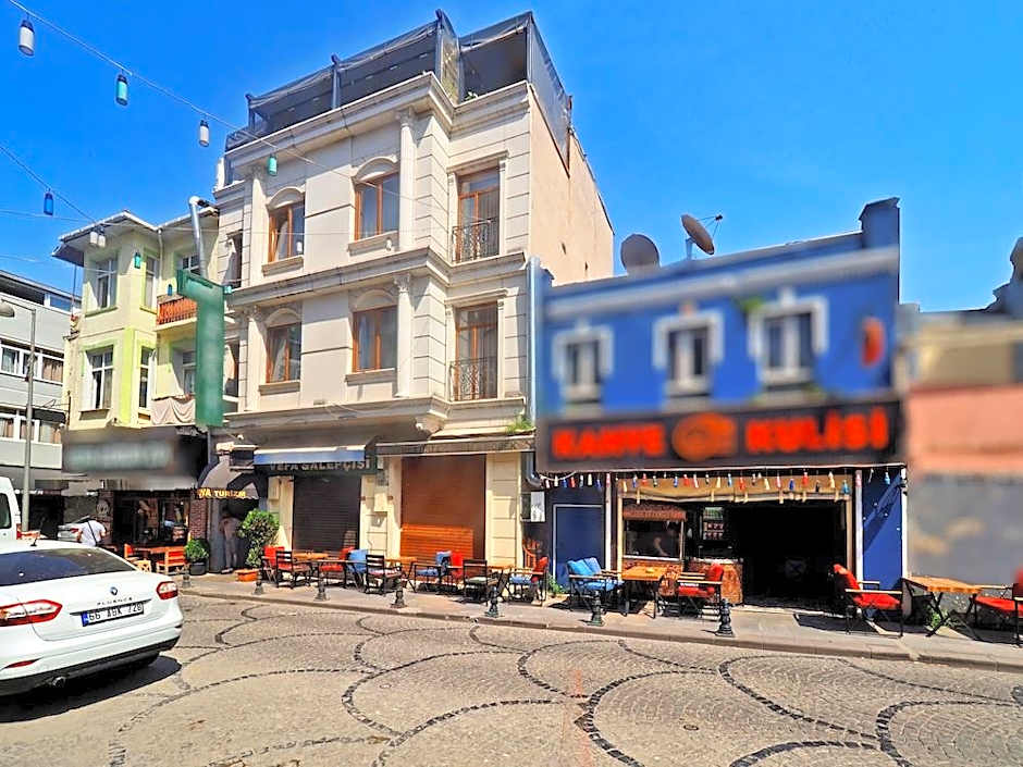 RENOVA OLD CiTY HOTEL