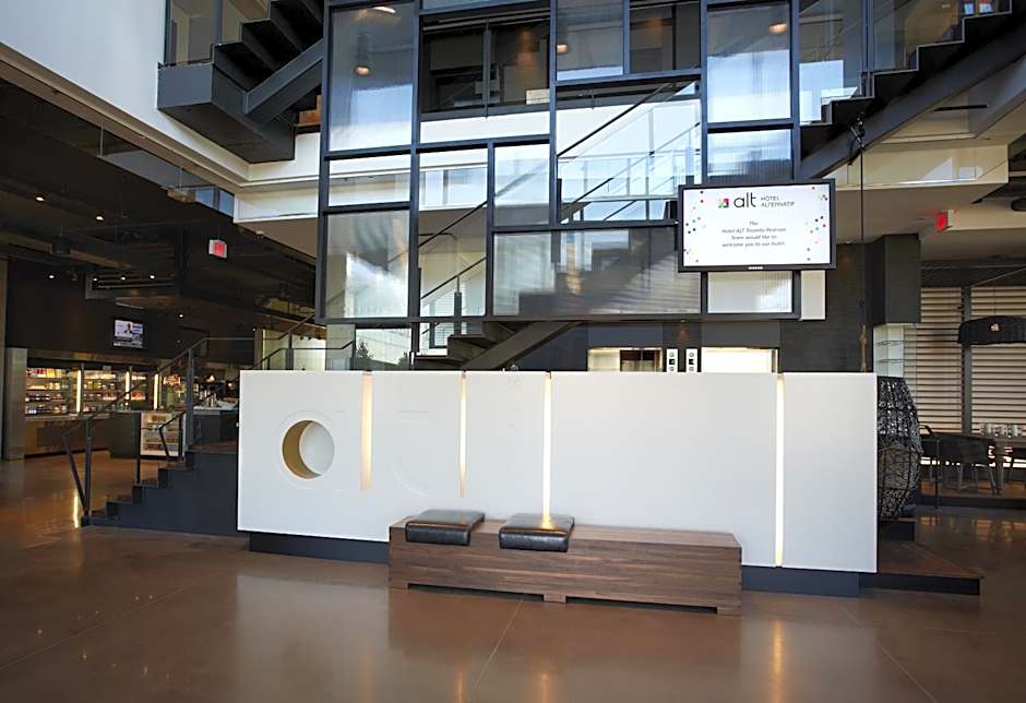 Alt Hotel Toronto Pearson