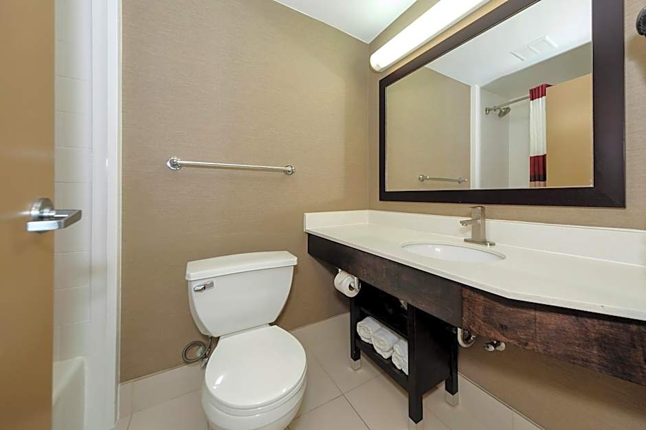 Red Roof Inn & Suites Newburgh - Stewart Airport