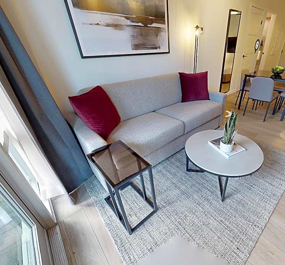 Steveston Waterfront Hotel