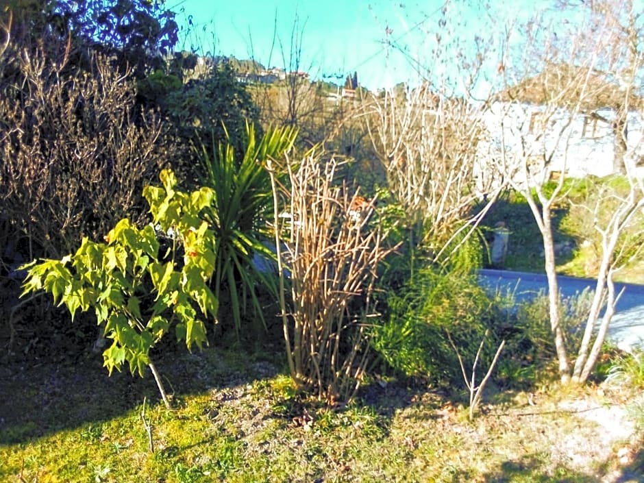 Casa Vale do Rio Ovil