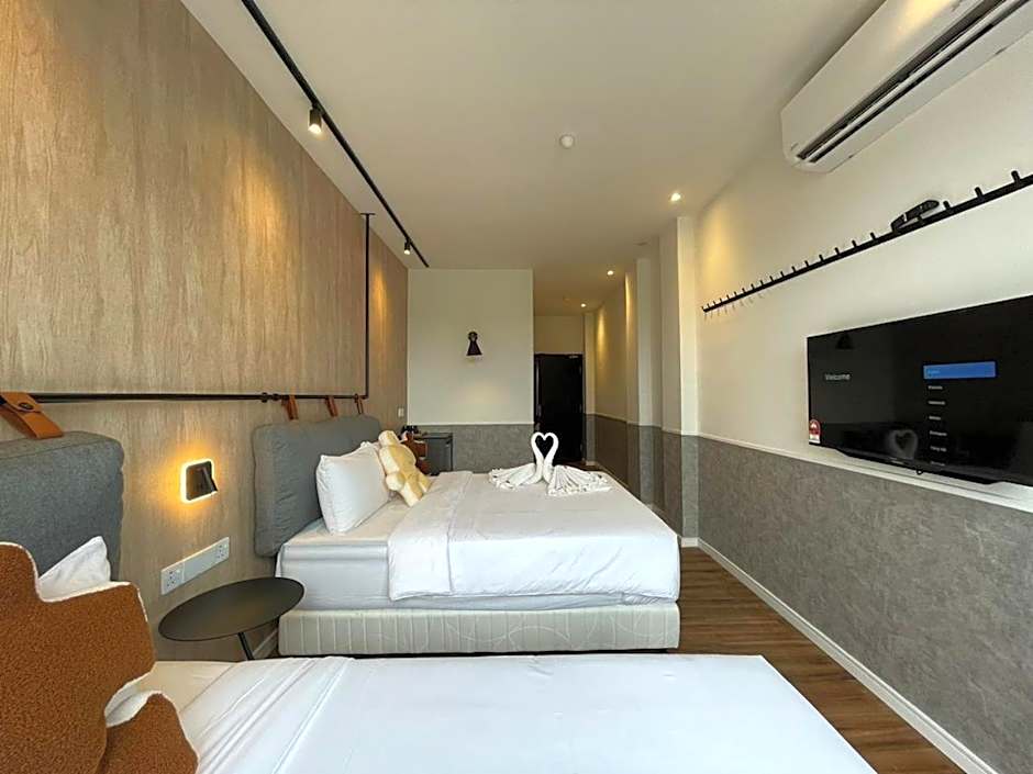 Bagan Suite