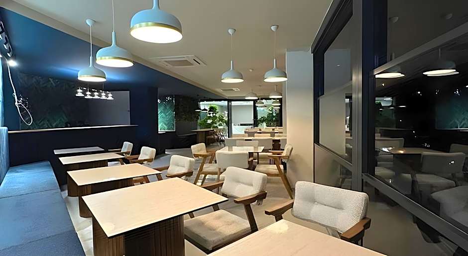 Heaven Premium Airport Hotel