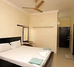 HOTEL BHARANI