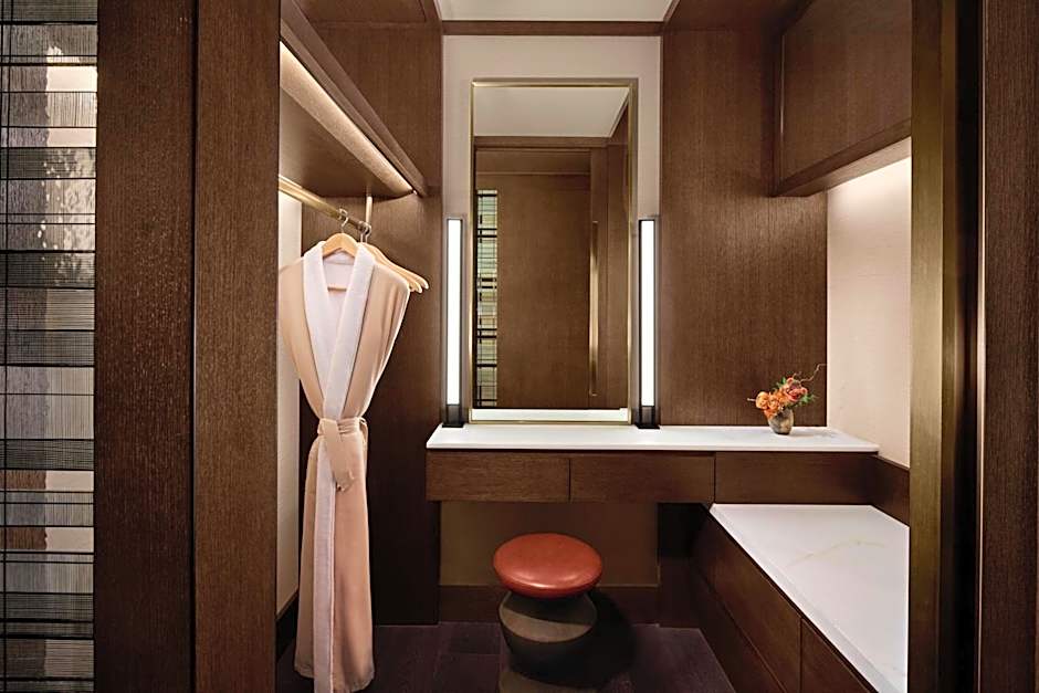 The Ritz-Carlton, Melbourne