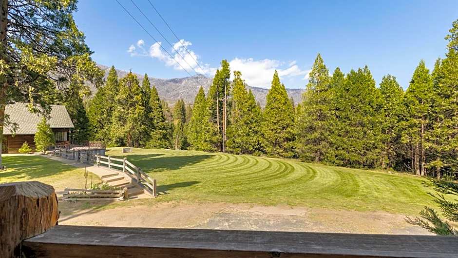Suite Meadow @CN Lodge# 7