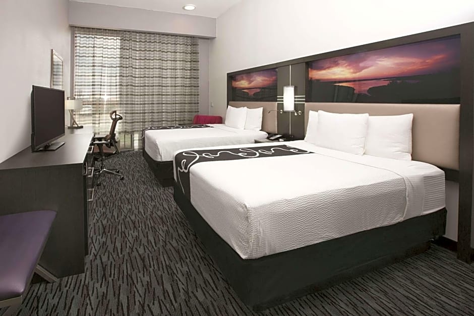 La Quinta Inn & Suites by Wyndham Amarillo Airport