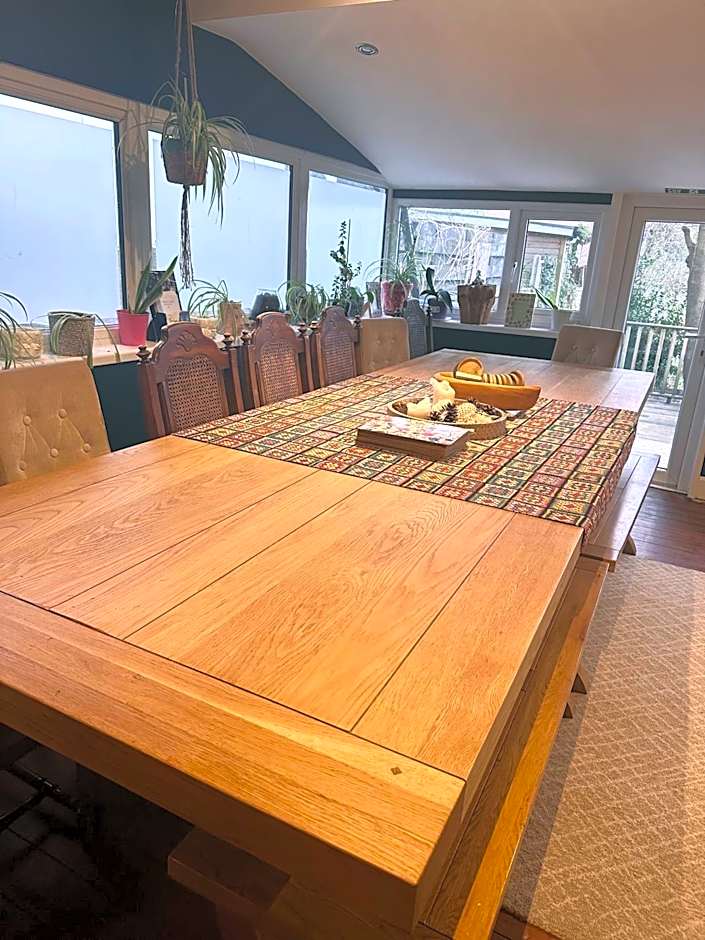 The Boho - 4 min walk to beach & town