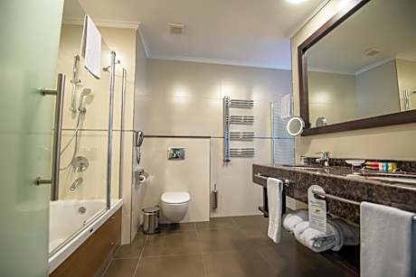 Korineum Golf & Beach Resort - Alojamientos en KYRENIA