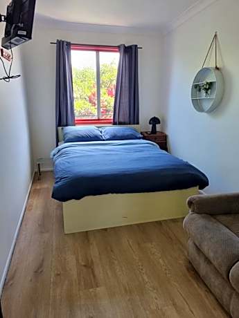Double Room with Shared Bathroom (F)