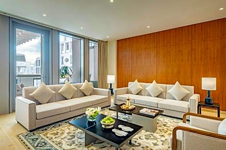 Three Bedroom Duplex Apartment 2 King 1 Twin