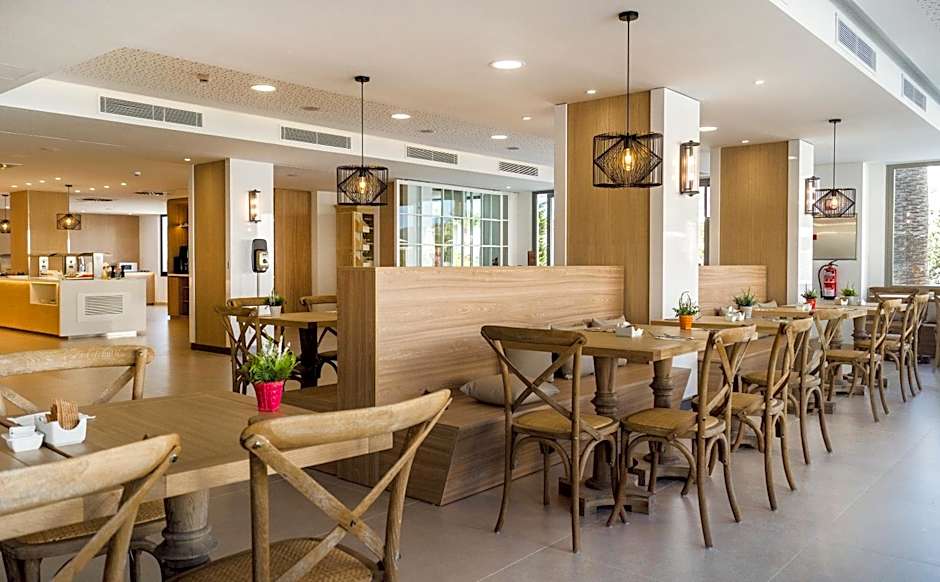 Tomir Portals Suites