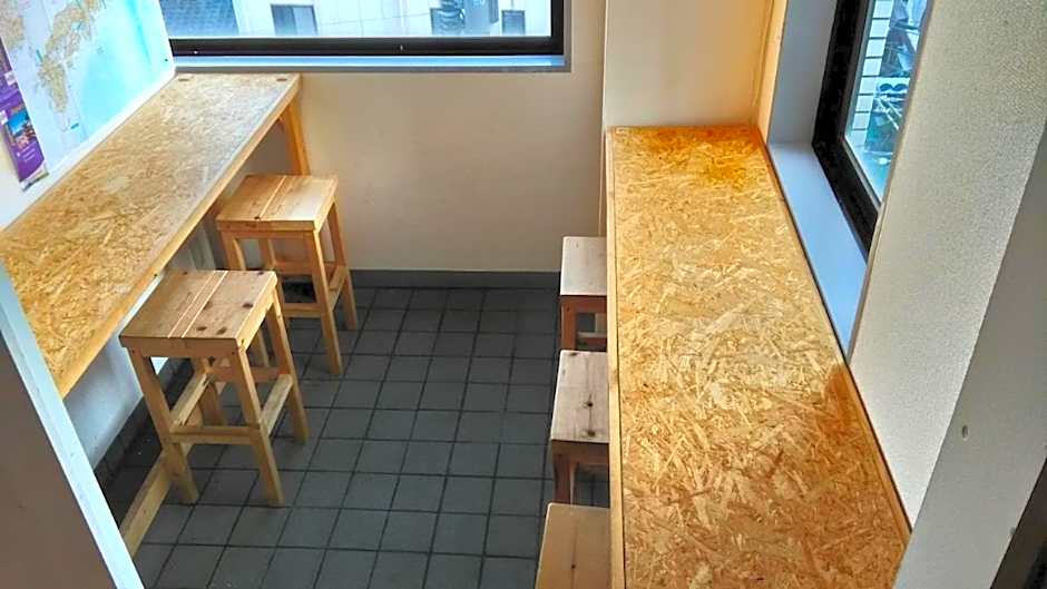 Base Inn Komagome Tokyo