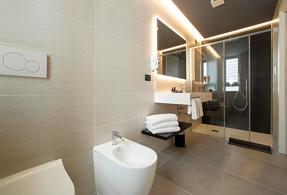 Hotel Sayonara