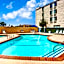 Days Inn & Suites by Wyndham Fullerton