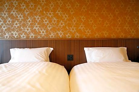 Corner Twin with terrace - Non-Smoking (5th floor)