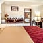 Econo Lodge  Inn & Suites Macon West