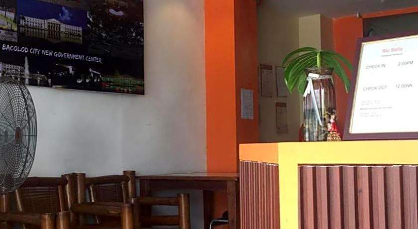 RedDoorz @ Rio Bella Lacson St. Bacolod