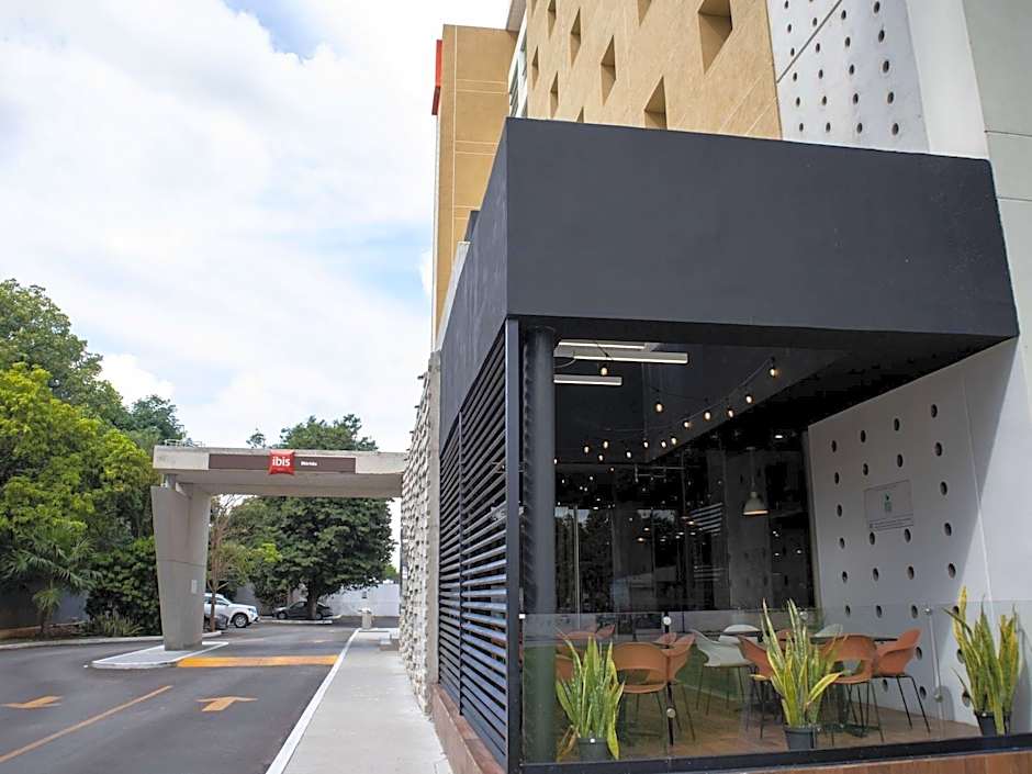 Ibis Merida