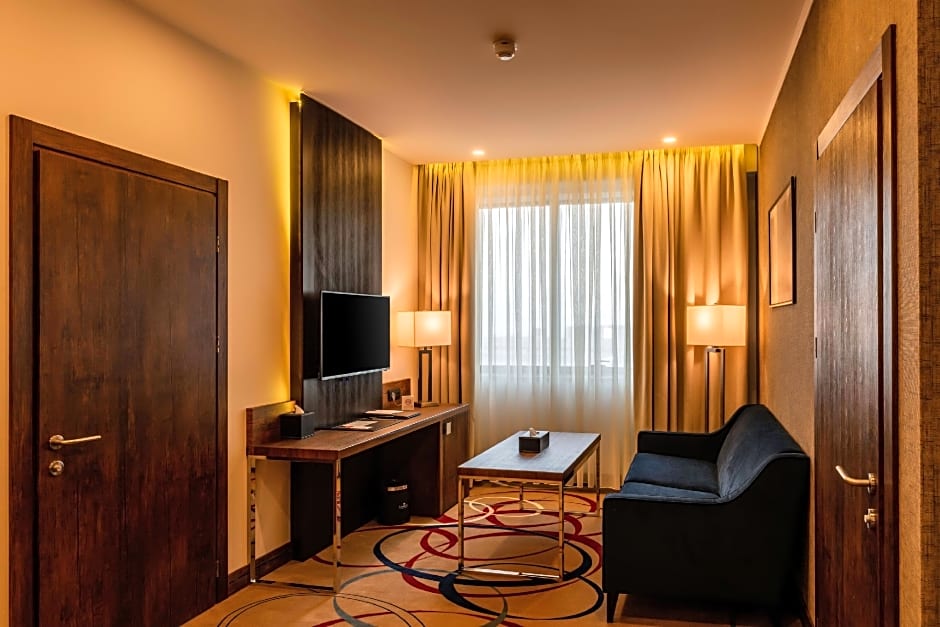 Ramada Hotel & Suites by Wyndham Yerevan