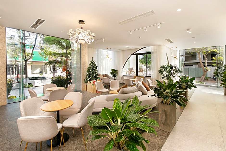 Maple Suite Hotel by OYO Rooms – Da Nang, MN