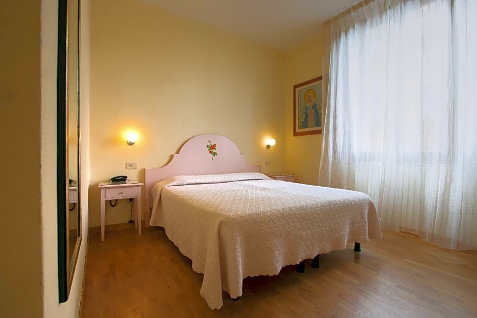 Hotel Savoia & Campana