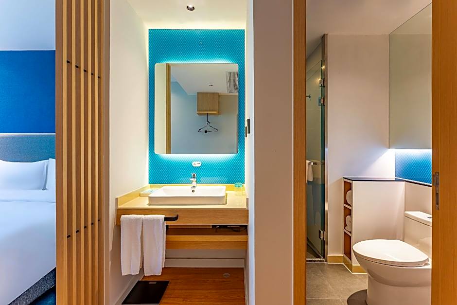 Holiday Inn Express Wuxi East Station By IHG