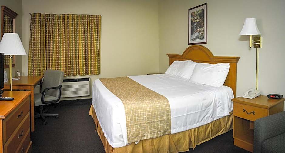 Travelodge by Wyndham St. Louis