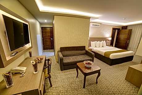 Two-Bedroom Suite