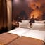 Hotel Sixteen Paris Montrouge