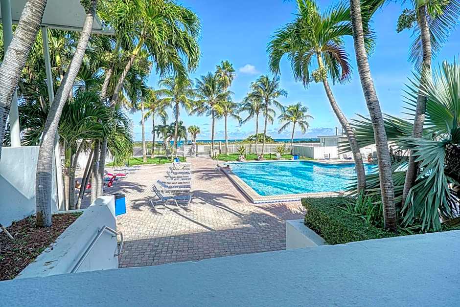 Deluxe Studios and Apartments at the Casablanca