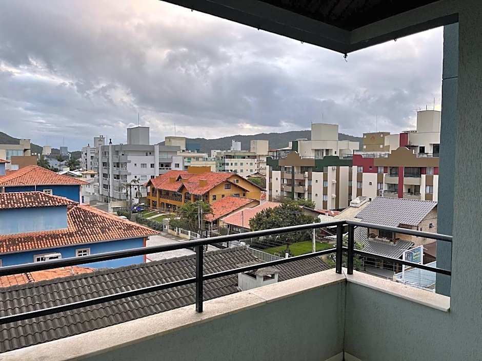 B070 - Apto 2 quartos para 6 pessoas em Bombinhas