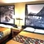 Super 8 by Wyndham Hamilton