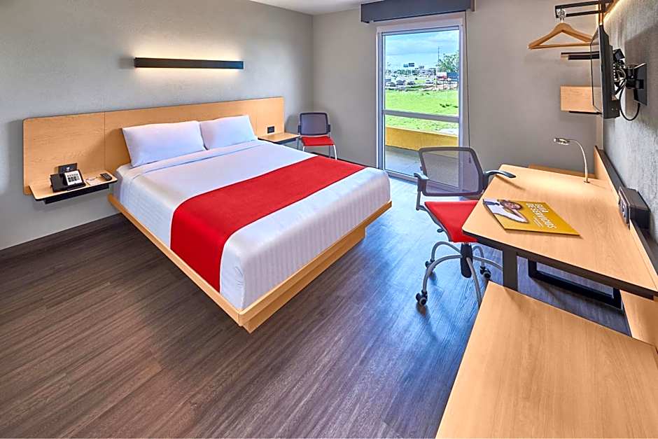 City Express by Marriott Celaya Galerias