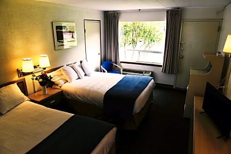 2 Queen Beds Non Smoking