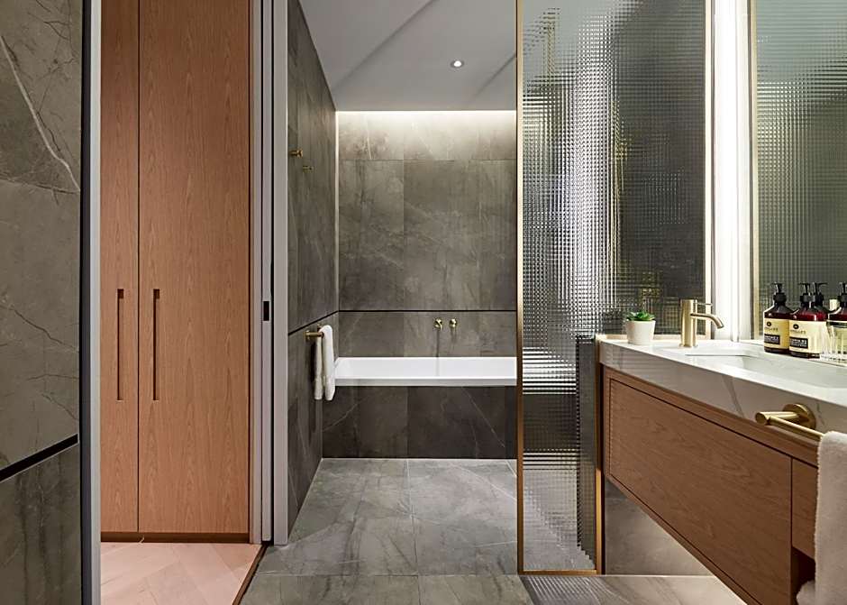 Lanson Place Parliament Gardens