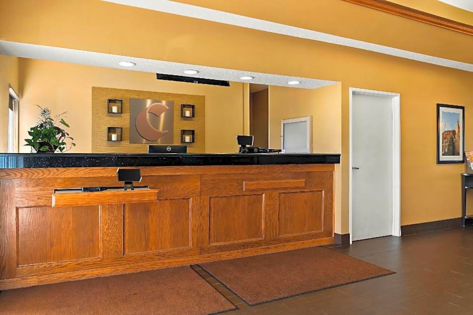 Comfort Suites Saginaw North