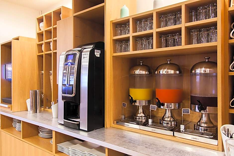 Hotel Montaigne And Spa