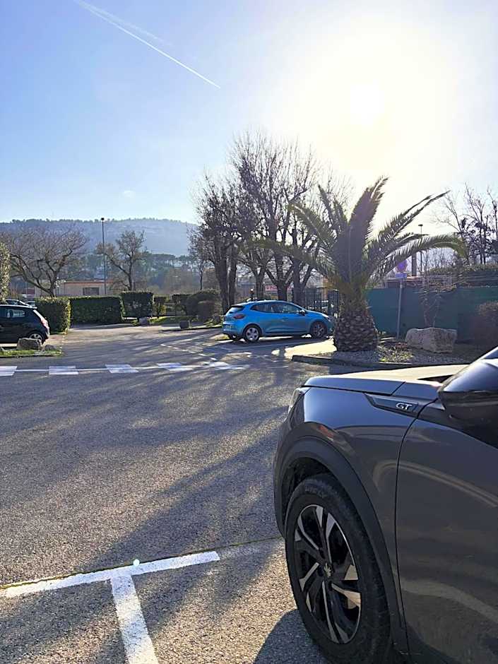Campanile Marseille Est La Penne