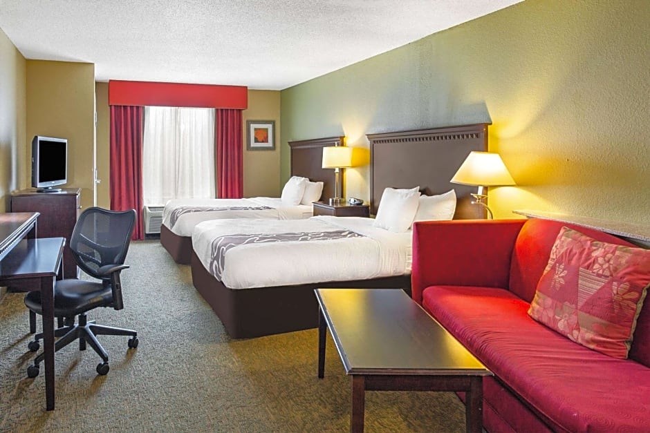 La Quinta Inn & Suites by Wyndham Richmond - Kings Dominion